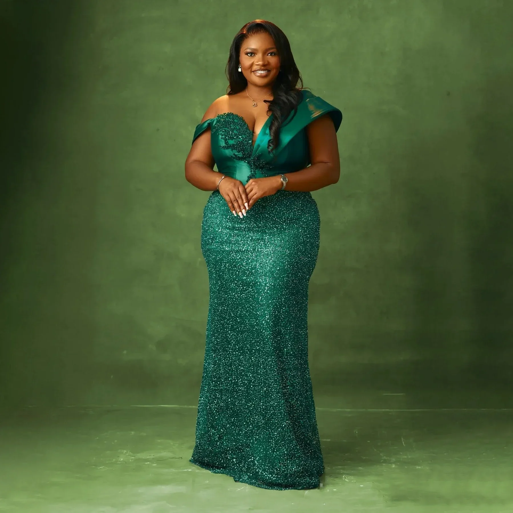 

2026 Luxurious Sparkling Mermaid Evening Dress V-neck Single Shoulder Crystal Bead Lace Sexy Formal Party Customized