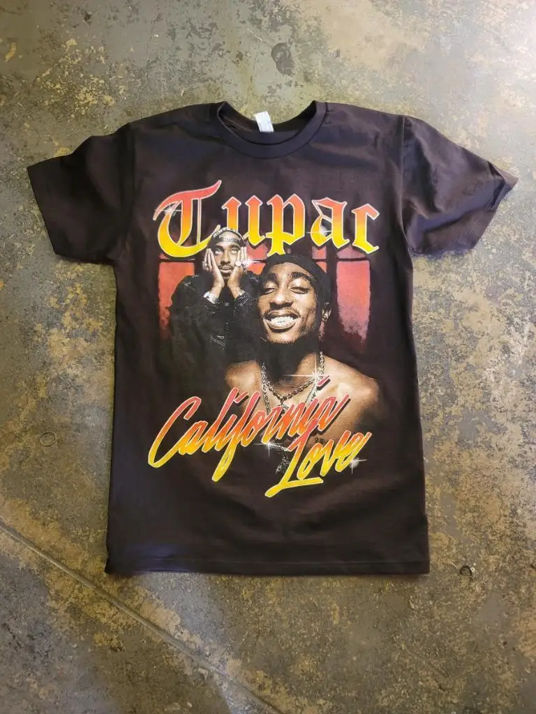 

Рубашка с надписью «Love» из Калифорнии Tupac