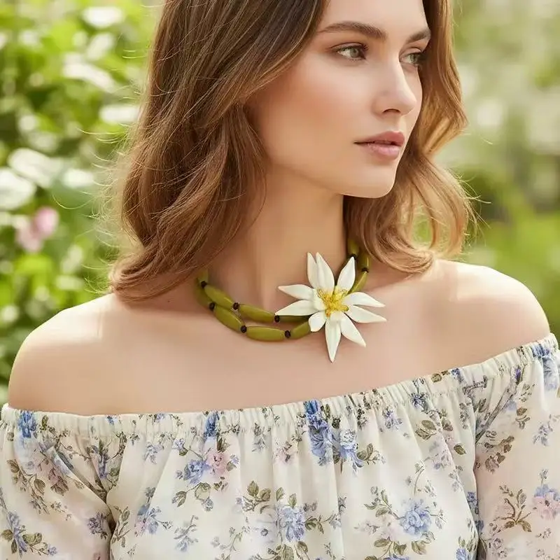 Zvoijio New  Handmade Beaded Large Flower Choker Necklace