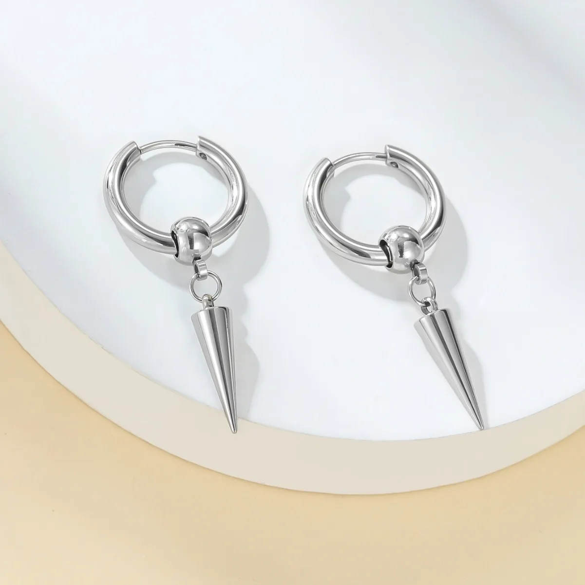 Goth Edelstahl Creolen hängende Ohrringe für Männer Frauen mit baumelndem Design Punk Piercing Chirurgenstahl Ring Schmuck Dekoration – Detail 5