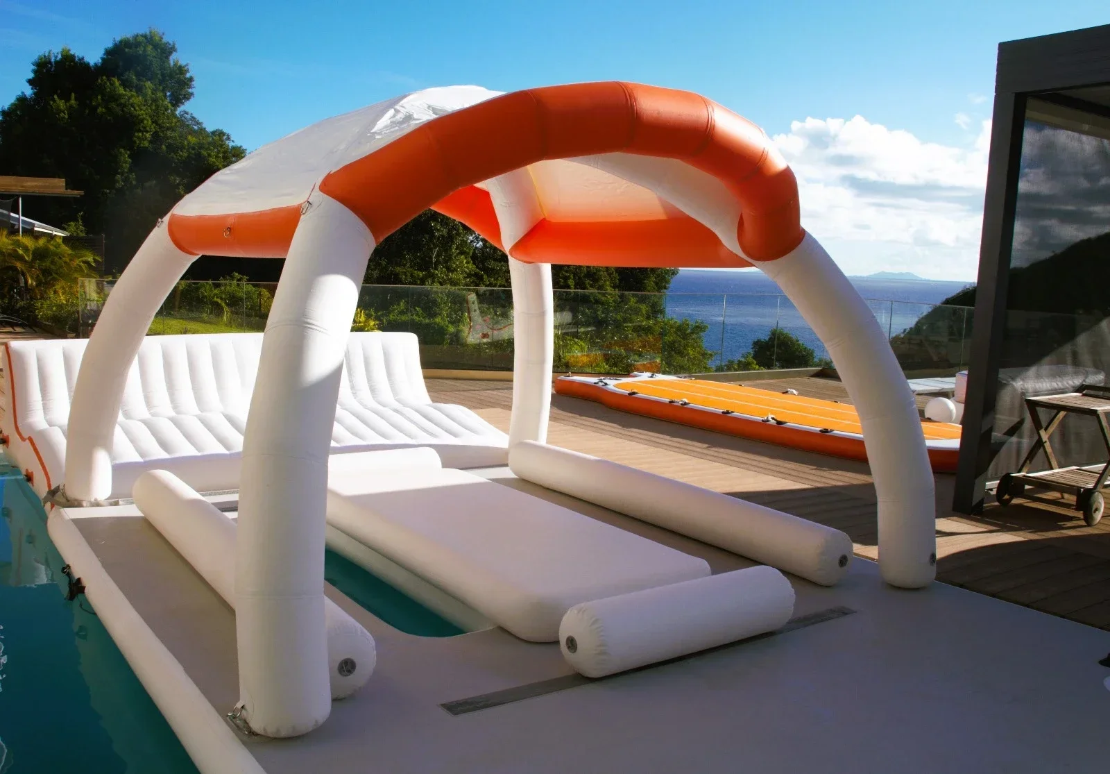 Outdoor Large Drop Stitch Inflatable Power Water Floating Island Modular Plastic Float Dock Pontoon Platform With Tent