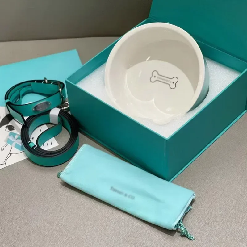 

T home new pet three-piece bone china dog bowl cat bowl rice bowl with 17.5CM collar leash gift box