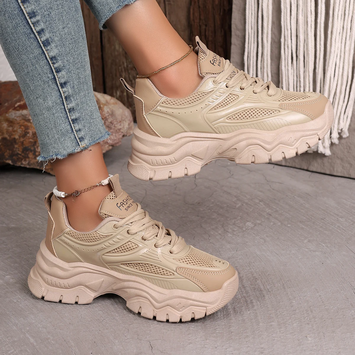 Wanita Sneakers Platform Fashion baru sepatu olahraga wanita musim panas kasual Sneakers Chunky wanita bernapas Mesh sepatu Platform