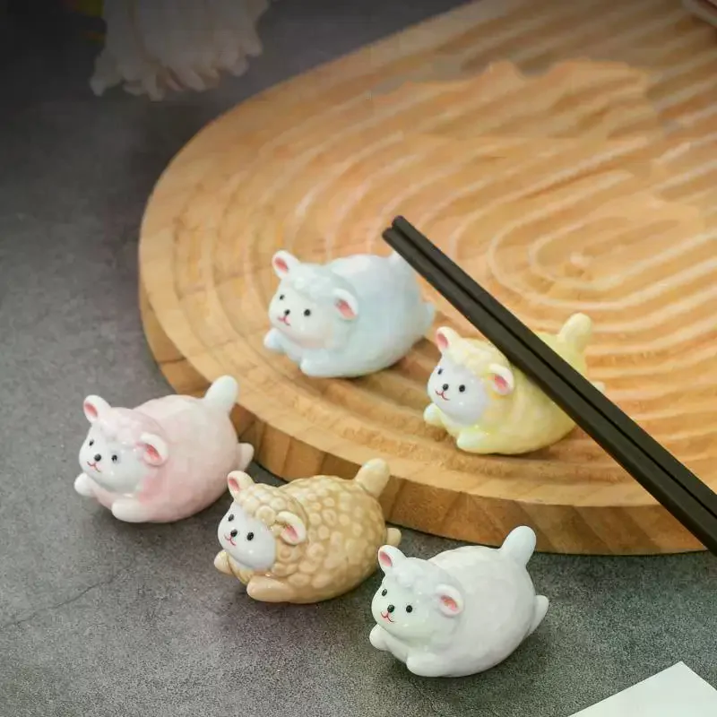 (1pc Ceramic Little Sheep Chopstick Rack Spoon Fork Stand Chopsticks Rest Pillow Kitchen Tableware Dinner Accessories)