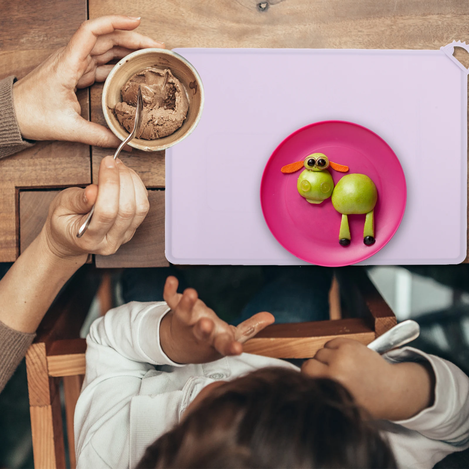 

2Pcs Heat-Resistant Silicone Place Mats Non-Slip Protective Table Mat for Dining Home Kitchen Easy to Store Silicone Placemat