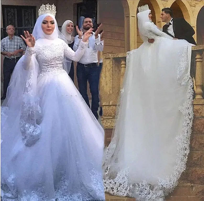 Abiti da sposa personalizzati con strascico da cattedrale bianco musulmano Una linea modesta collo alto maniche lunghe applicazioni perline di pizzo Brid islamico