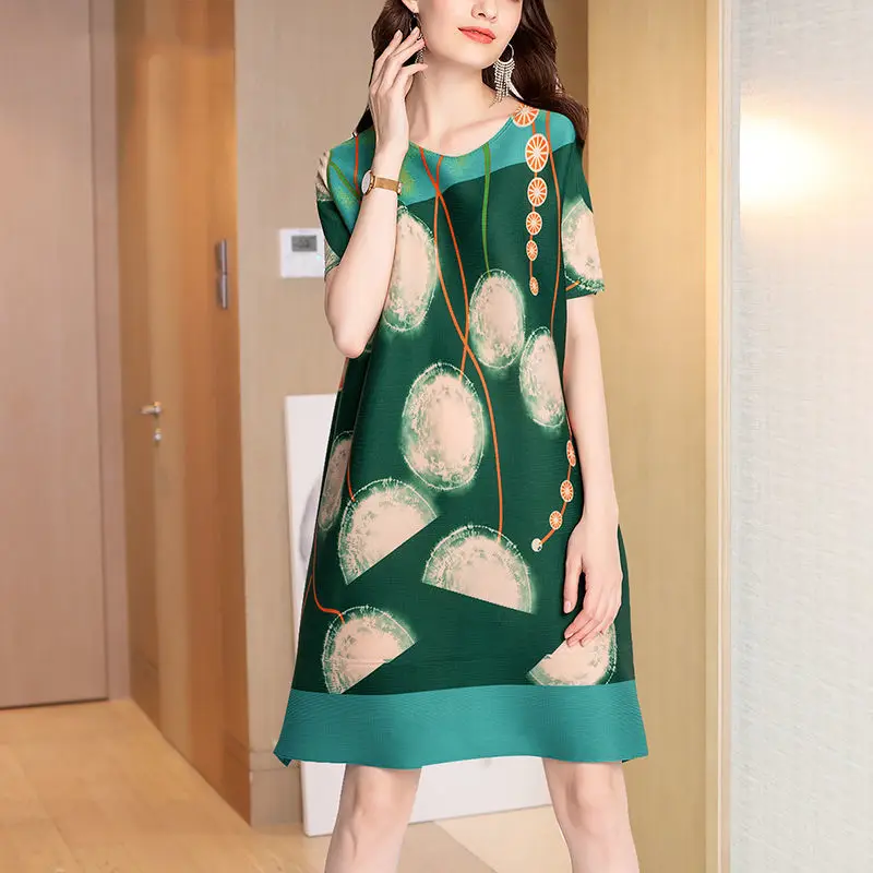 

Large size women's pleated dress 2025 summer new fashion printing loose and thin medium and long A-shaped skirt