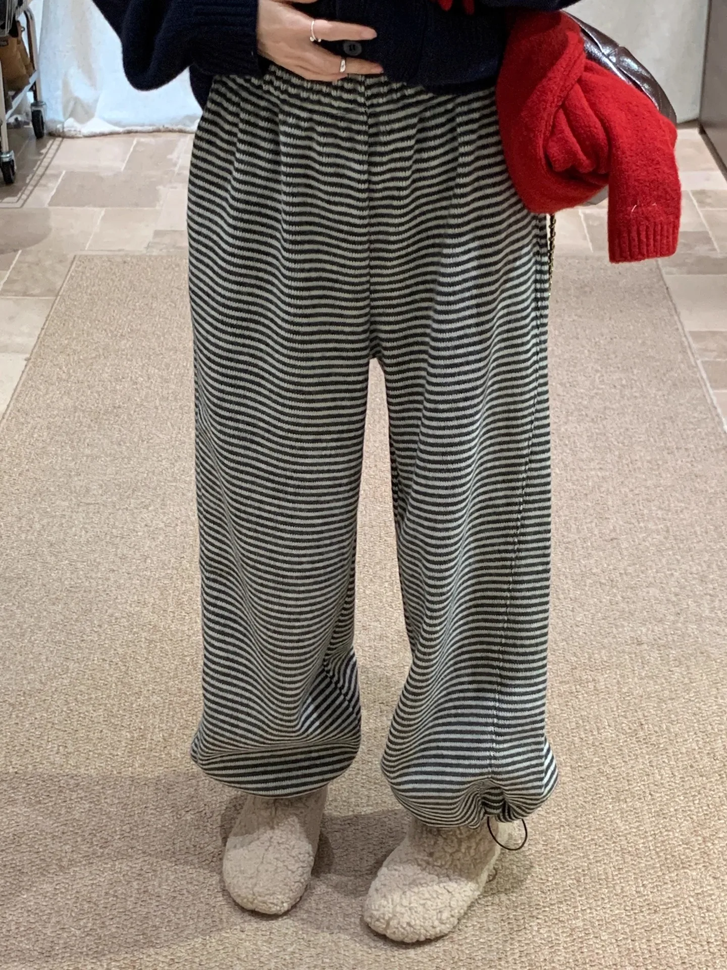 

Women's Fce Lined Elastic Waist Casual Pants Winter 2025 Bla Stripe Slimming Cuffed Trousers Korean Sle Loose Fit