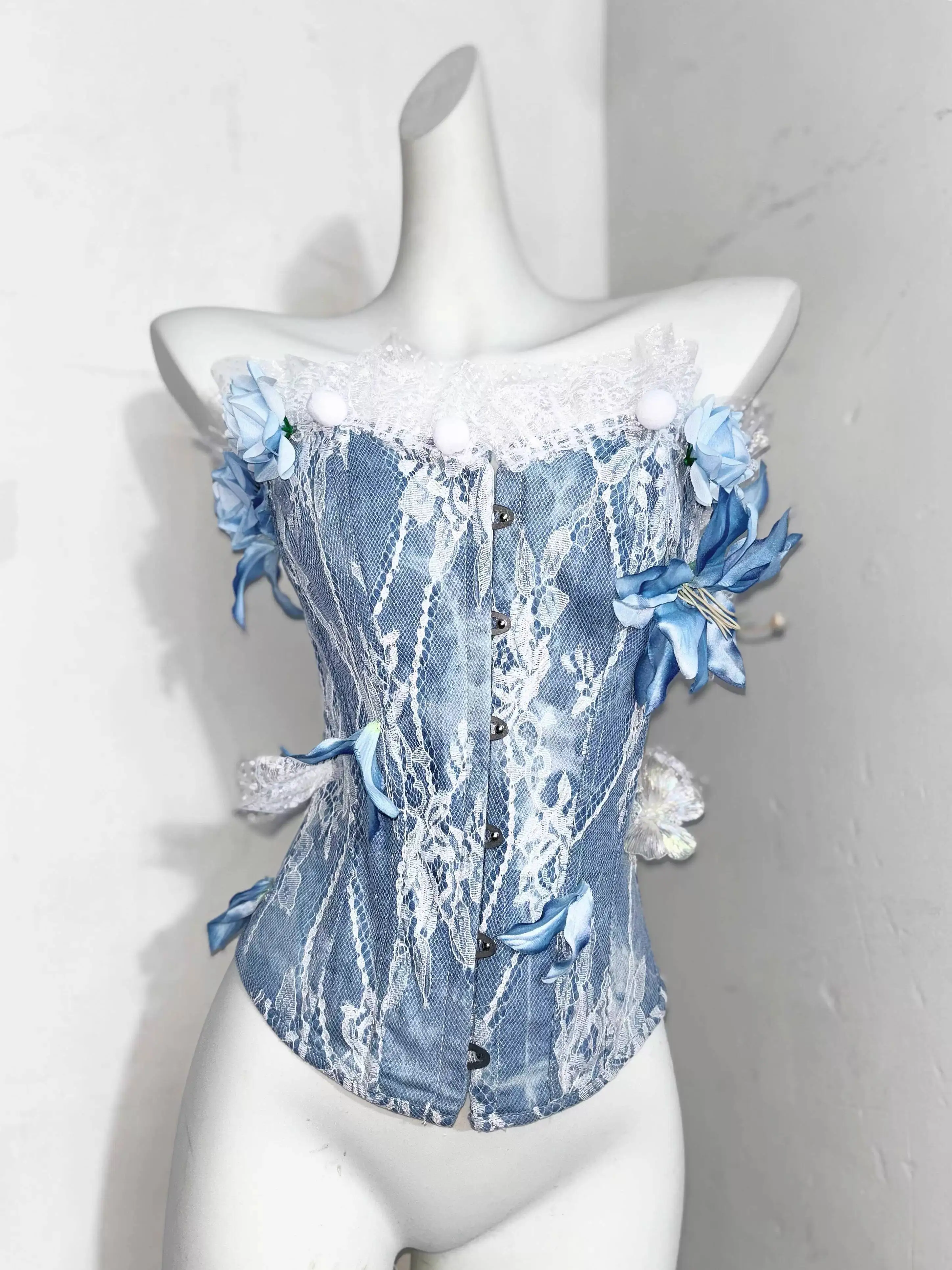 

Re Selling Lily Princess French Gentle Handmade Lace Embroidery Blue Fishbone Corset Strapless Top