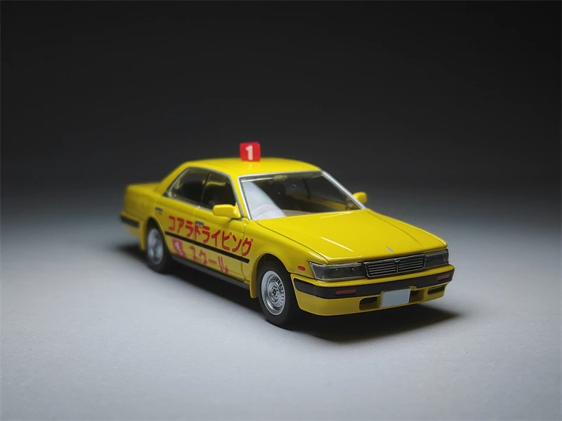 1/64 Tomytec TLV Nissan Laurel 2500 Medalist V LV-N259a LV-N260a DieCast Model Car Collection Limited Edition