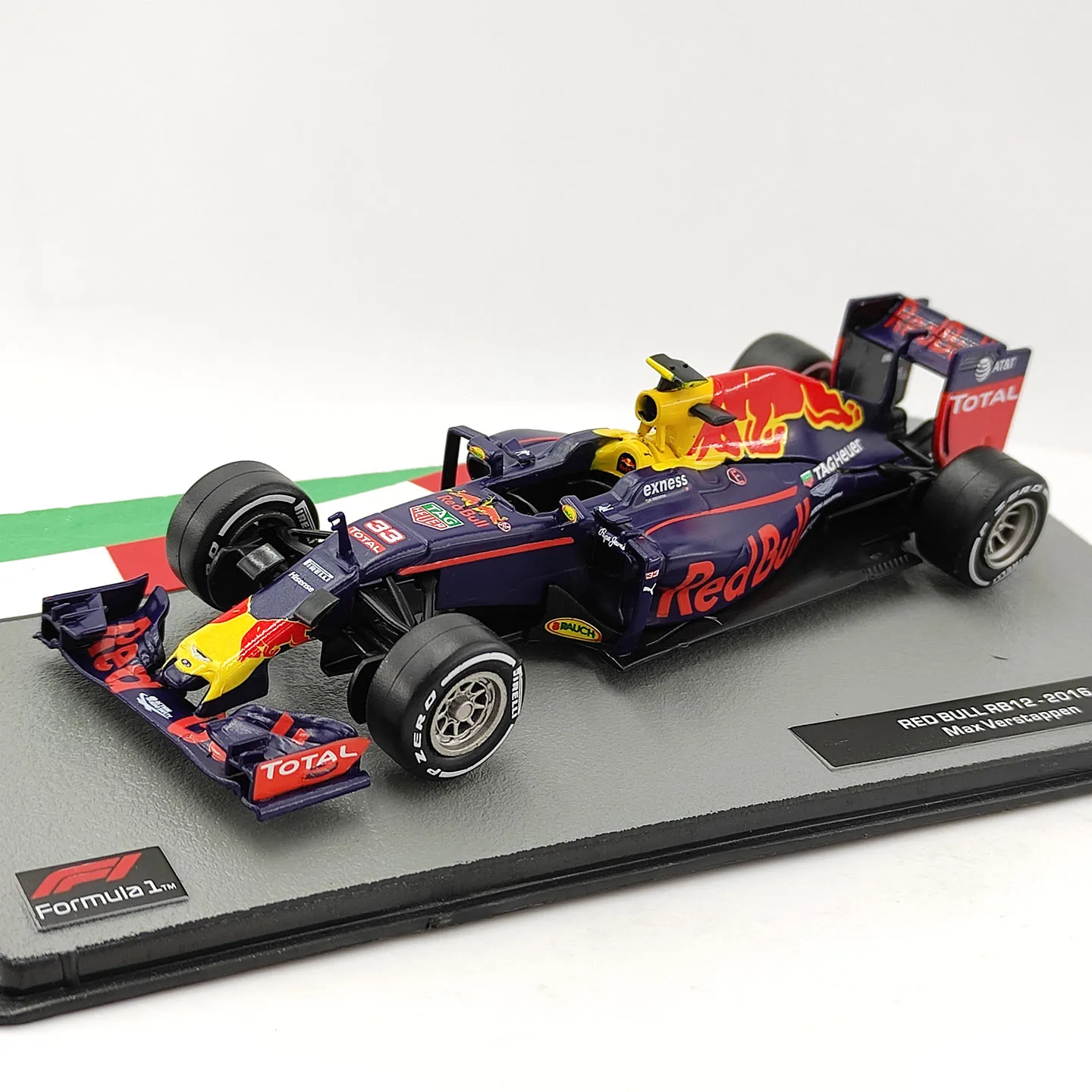 modele-miniature-ixo-a-l'echelle-1-43-rb12-2016-modele-de-voiture-en-alliage-33