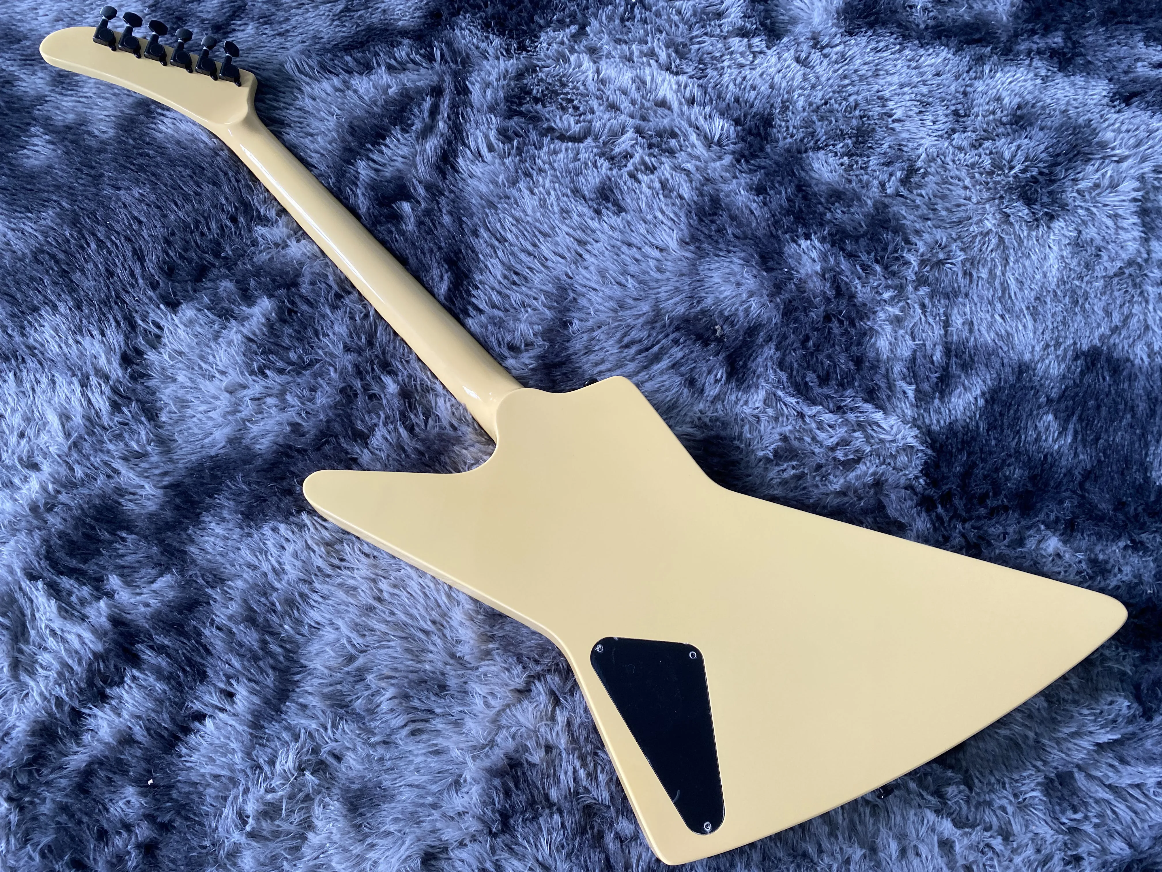 Goose Type Electric Guitar, Yellow Color, Factory Direct Sales, Can Be Customized, Free Shipping