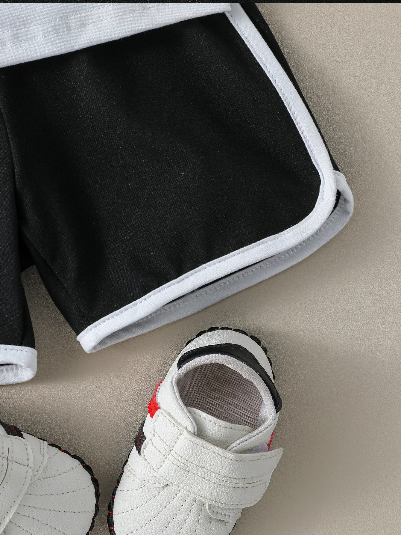 صيف 2025 جديد للأطفال إلكتروني طباعة بلون سترة دون أكمام وشورت بدلة رياضية غير رسمية قطعتين