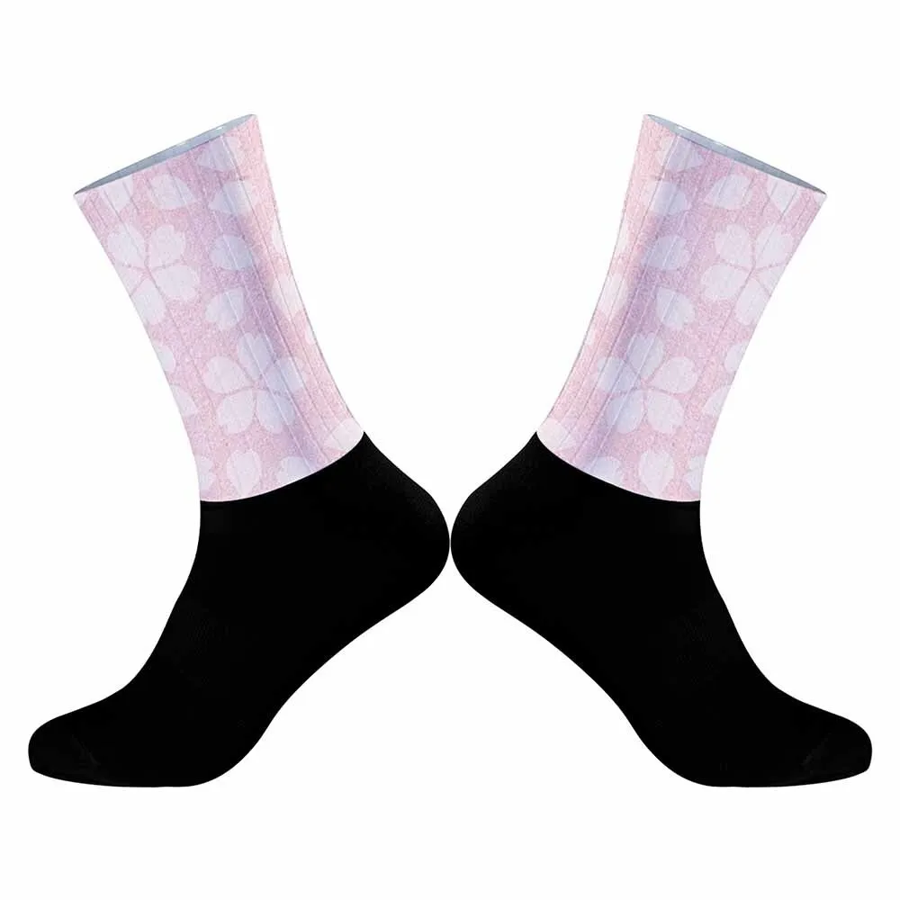 2024 New Breathable and Heat Dissipating Outdoor Sports Socks, Unisex Mid-Calf Cycling Socks, Sports Bicycle Socks