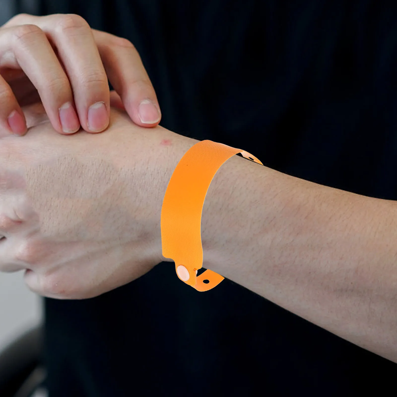 30pcs Wristbands Durable PVC Adjustable Waterproof Identification Handwriting Comfortable Fit for Events Halloween Party