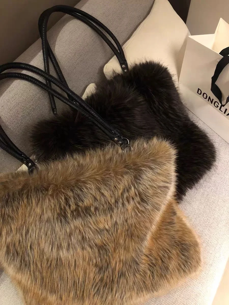 

Faionable Retro Fur oulder Bag Women's Autumn Winter Ele Versatile Crossbody Handbag Handbag Casual Magnetic Bule