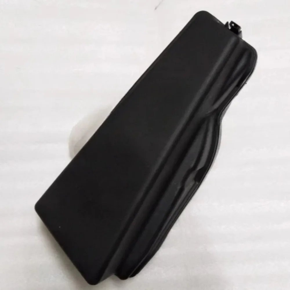 

Крышка верхнего и нижнего отсеков блока предохранителей двигателя для Toyota Camry 2006-2015, 2018-2023, 82662-33390