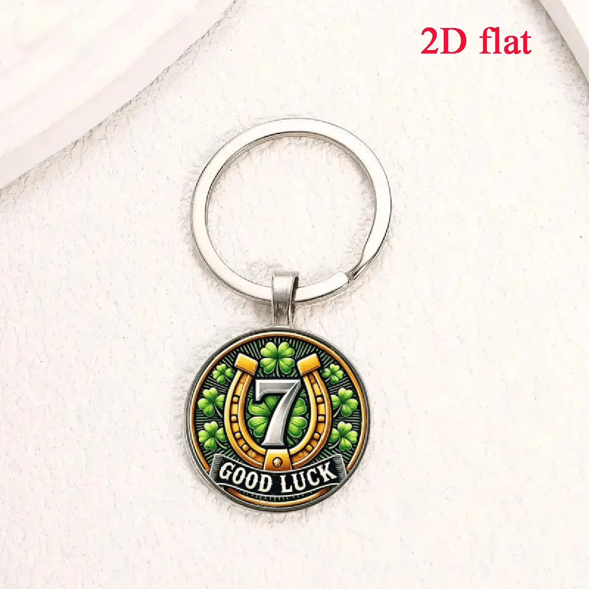 Porte-clés porte-bonheur en forme de fer à cheval et trèfle à quatre feuilles, un cadeau d'anniversaire et de fêtes pour les amis et la famille.