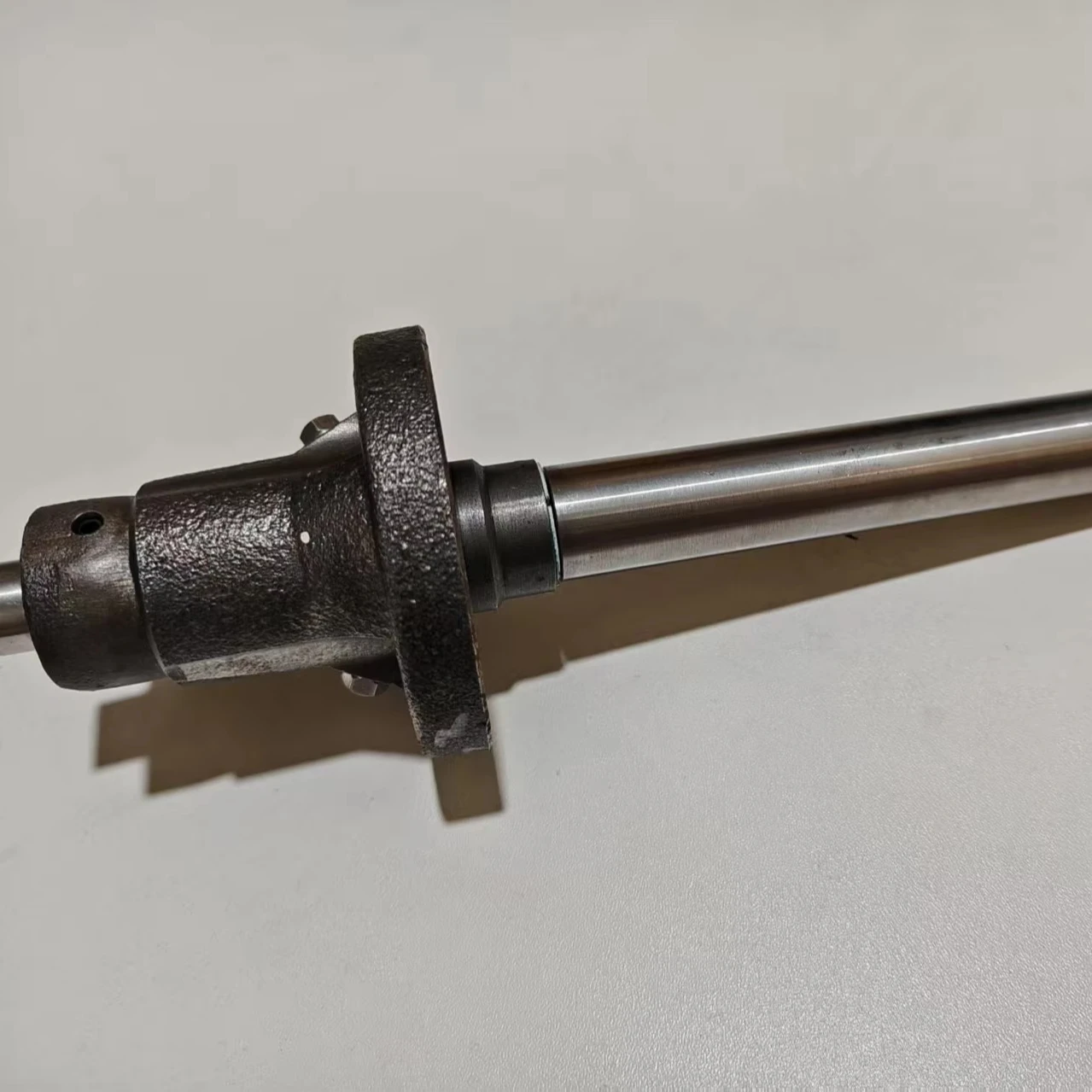 

Refrigeration and air Conditioning Accessories Centrifuge First Stage Guide Vane Fork OPR00324