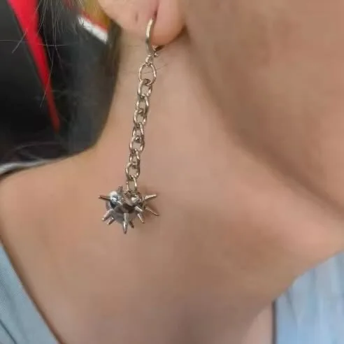 Gothic Spiky Heart Tassel Dangle Earrings for Women Y2K  Punk Thorns Spiked Heart Drop Earrings Grunge Fashion Emo Jewelry