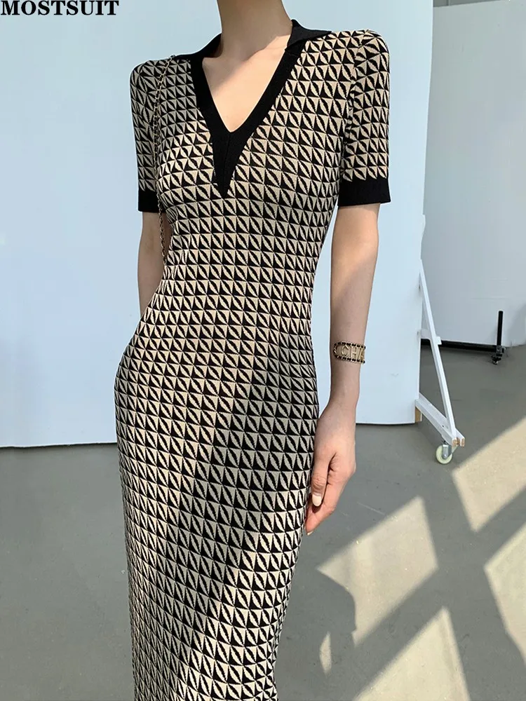 

2022 Summer Plaid Knitted Long Dress Women Workwear Elegant Fashion Ladies Dresses Short Sleeve V-neck Slim Pencil Vestido Mujer