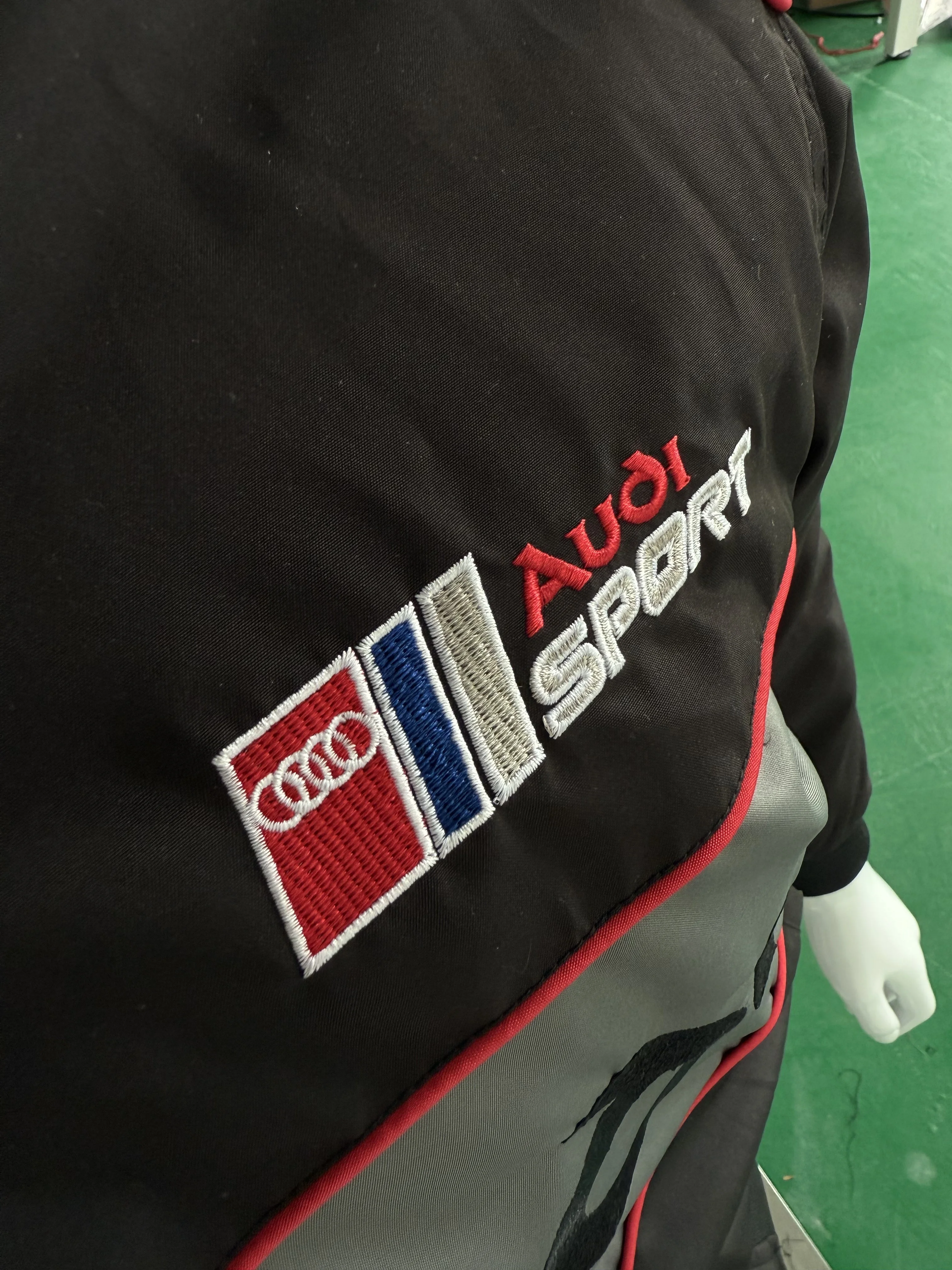 เสื้อแจ็คเก็ตผ้าฝ้ายปักโลโก้ออ - Motorcycle Gear Logo บทวิจารณ์และราคา