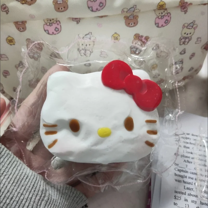 Jouets à presser crêpes Hellokitty mignons, Texture Super douce, rebond lentement, libération de pression, jouet de Relaxation des mains, soulage l'anxiété