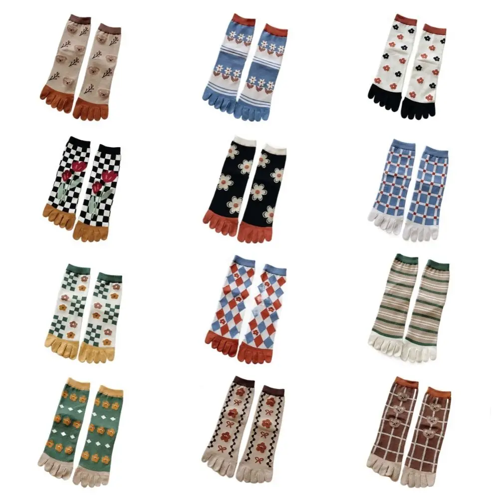 Fashion Flower Five Finger Tube Socks Stripe Grid Anti Slip Toe Mid-calf Socks Hosiery Breathable Split Toe Short Socks Women