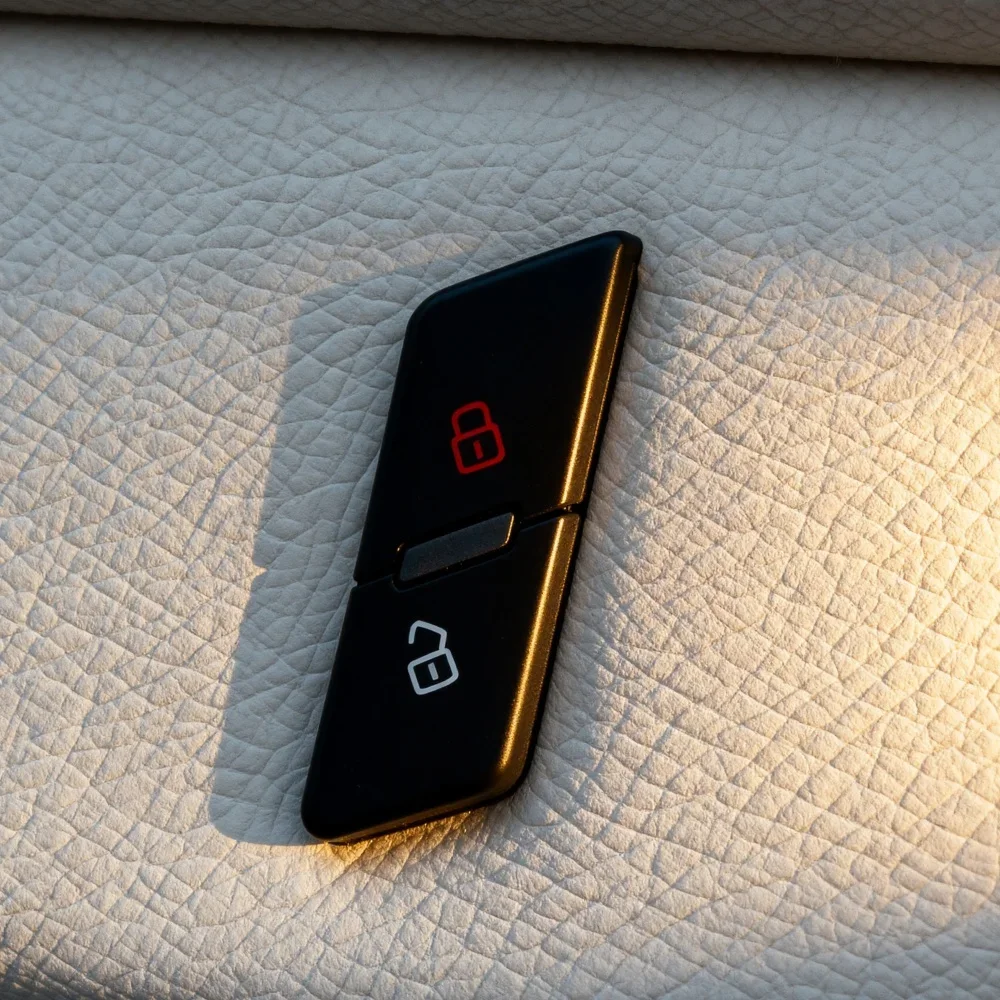 

4FD962107 Front Left For Audi A6 S6 C6 A6 Allroad Quattro 2007-2011 RS6 2008-2011 Central Door Lock Switch Button