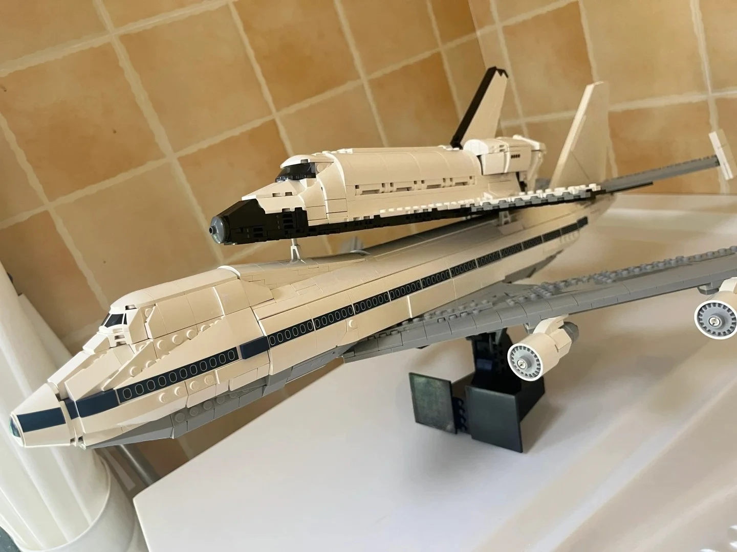 

Наборы строительных блоков Shuttle Carrier Aircraft Plane, совместимые с частицами Legoed, подходят для рождественских подарков 10360