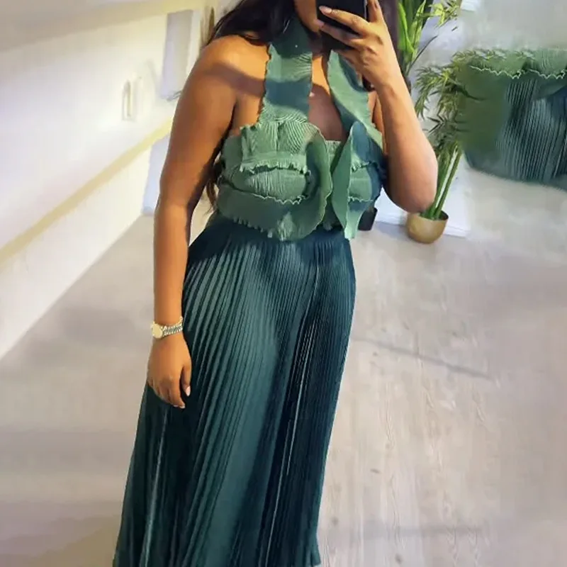 

European and American Style Sexy Two-Piece Set 2025New Fashionable Halter Neck High-End Top+Casual Design Pleated Trousers