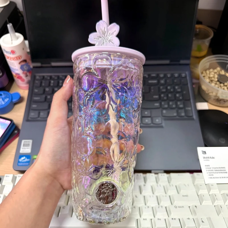 Bouteille d'eau florale Starbucks 575 ml, surface irisée brillante, avec embout de paille Sakura violet, tasse élégante anti-fuite pour usage quotidien