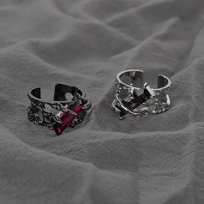 Vintage Ruby Ring Men Women Trendy Domineering Neutral Style Textured Index Finger Ring Dark Lava Stone Zircon Jewelry Gift