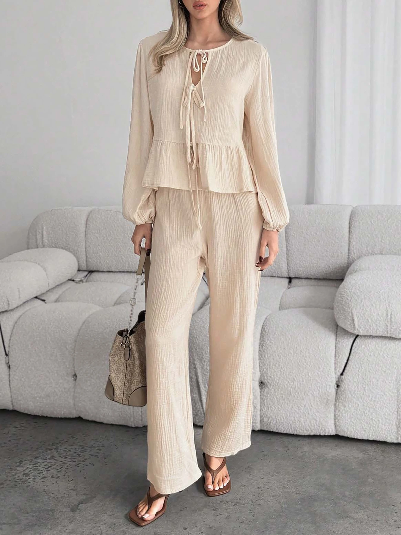 طقم كاجوال وأنيق، قميص علوي بحزام صدر وأكمام طويلة، سروال بلون سادة، طقم نسائي، طقم نسائي شابات 1262