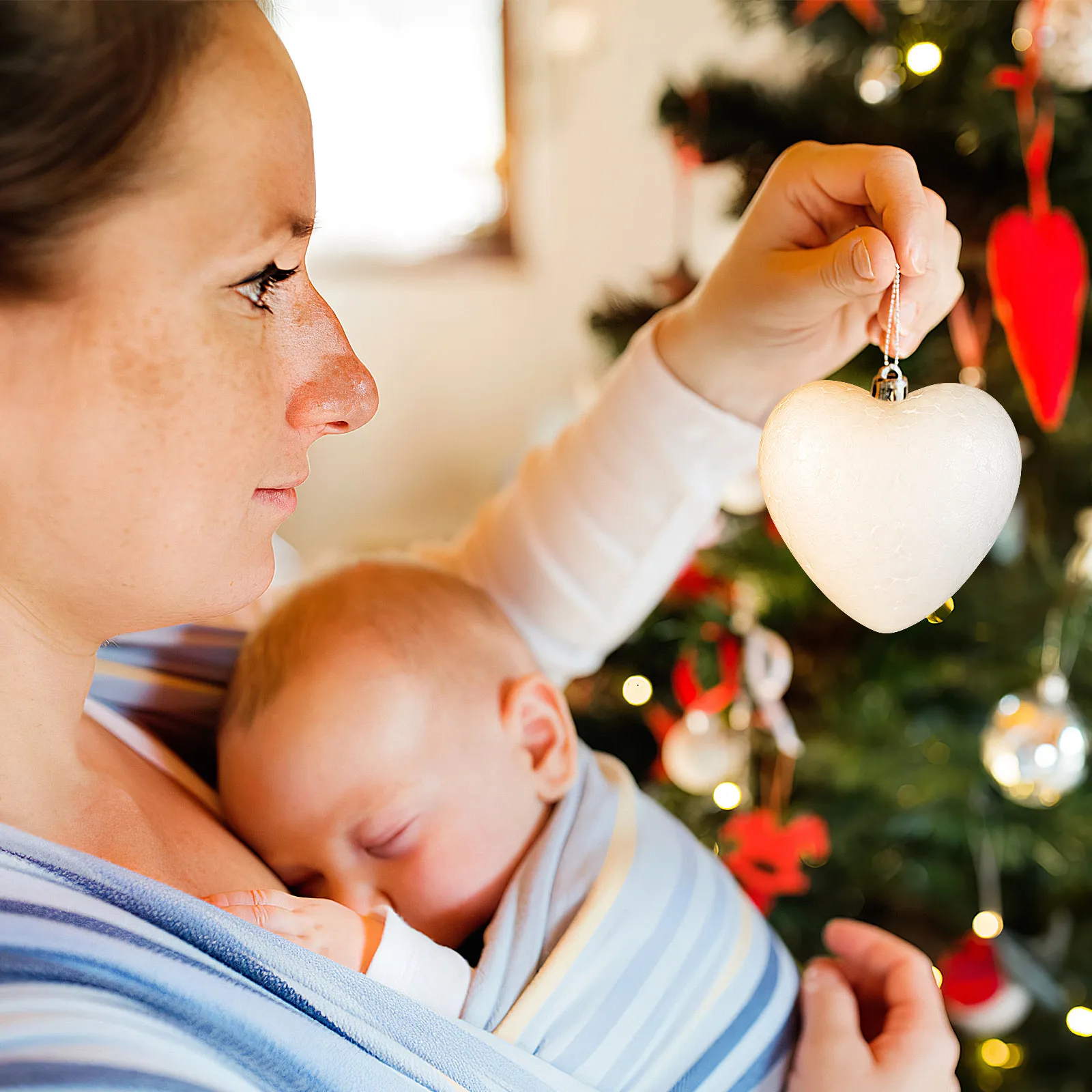 

3Pcs 10Cm White Foam Heart Balls Craft Shapes for DIY Painting Decorating Wedding Centerpieces Valentine's Day Holiday Projects