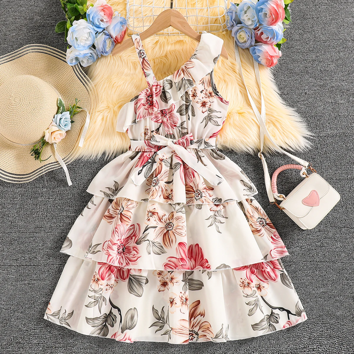 

Summer Girls Sleeveless Suspender With Ruffled Edges And Sloping Shoulders Retro Printed Multi-Layer Cake Princess Dress Banquet