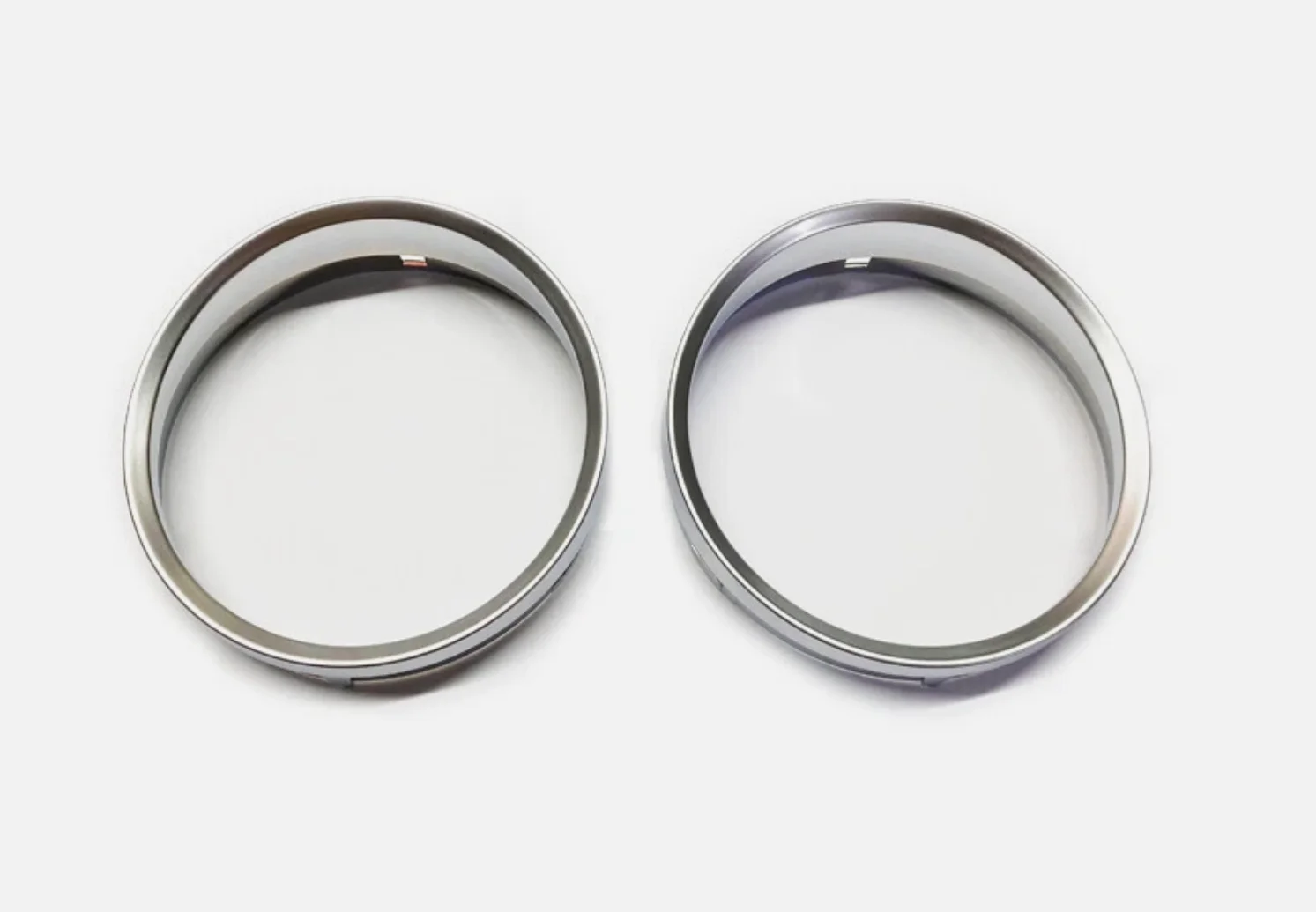 

Premium Grade Speedometer Gauge Dial Rings Bezel/Trim for BMW E60 E61 Pre-LCI M5 MATT CHROME