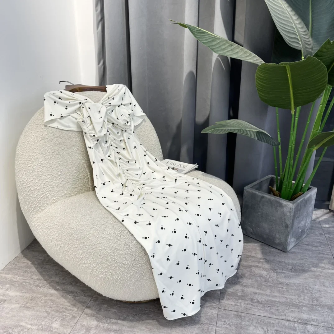 Nieuwe Originele 2024 Elegante Vrouwen Mode Shirring Polka Dot Slanke Off The Shoulder Witte Midi Jurk