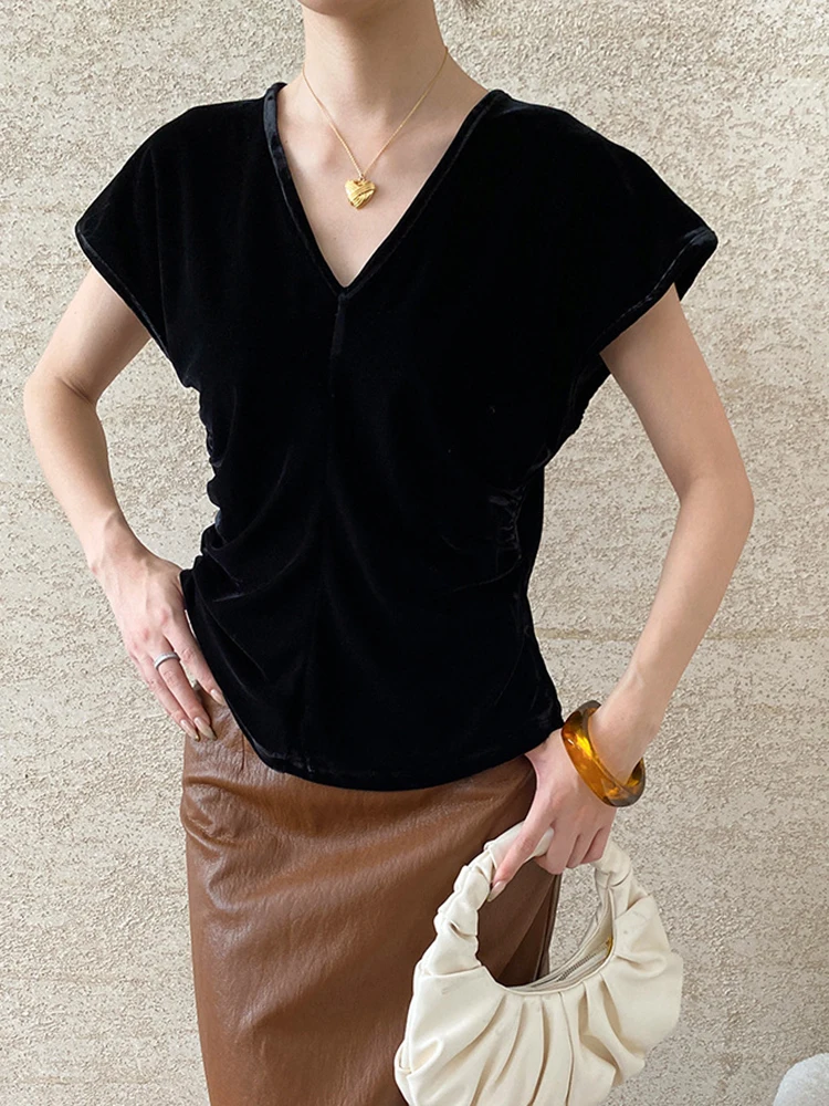 [EAM] Women Black Velvet Brief Elegant Pleated Waist T-shirt New V-Neck Short Sleeve Fashion Tide Spring Summer 2024 1DH7127