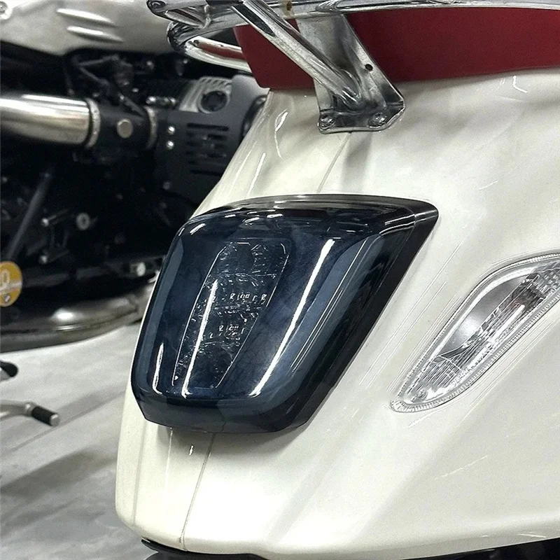 A21F-Motorcycle LED Taillight Rear Brake Light For VESPA SPRINT PRIMAVERA 125 150 Sprint Primavera 150 125 Sprint 150