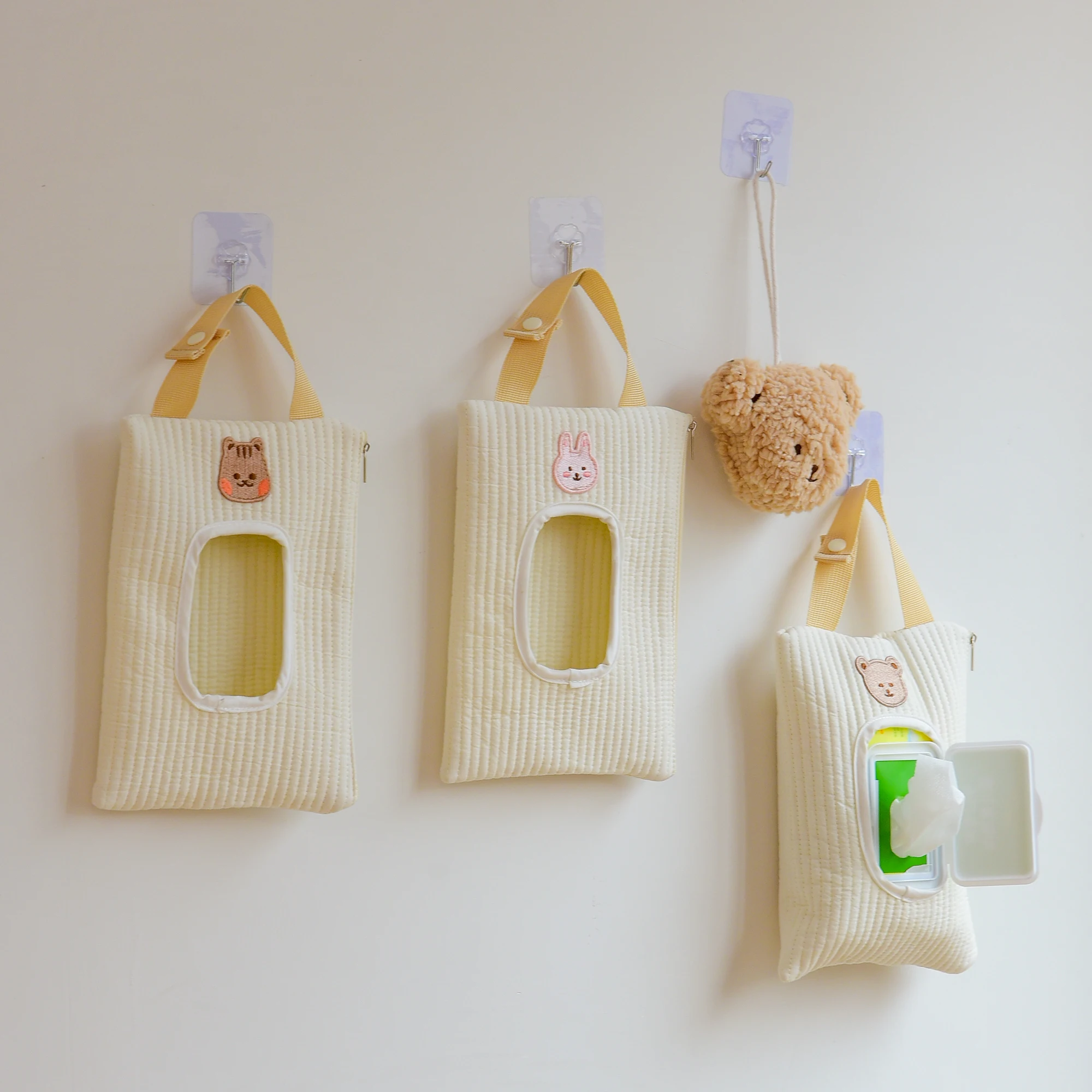 Children\'s embroidery Bear tissue storage box Car wipes bag extraction portable cot cart extraction paper hanging bag