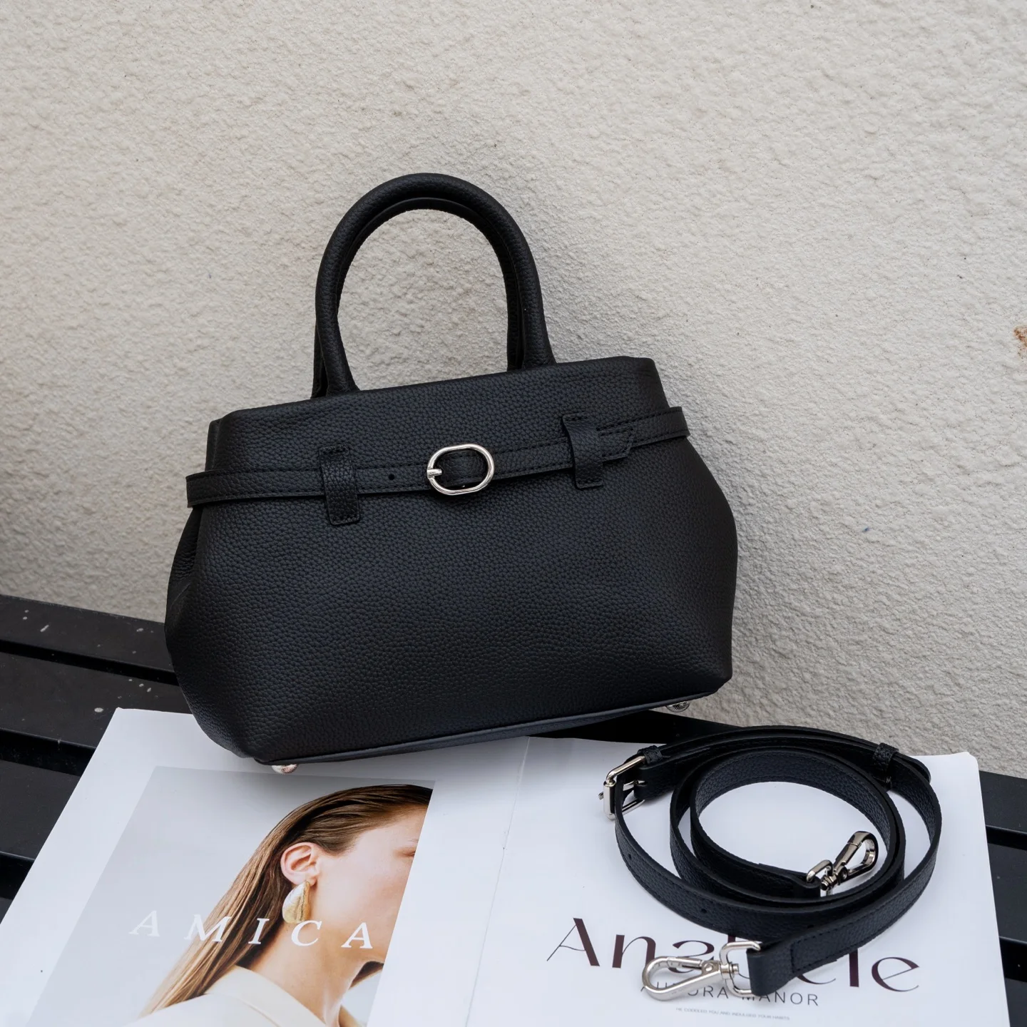 

Genuine Grade Leather Women's Shoulder Crossbody Small Bag Luxury Designer Brand Female High Quality Daily Handbag for Woman New