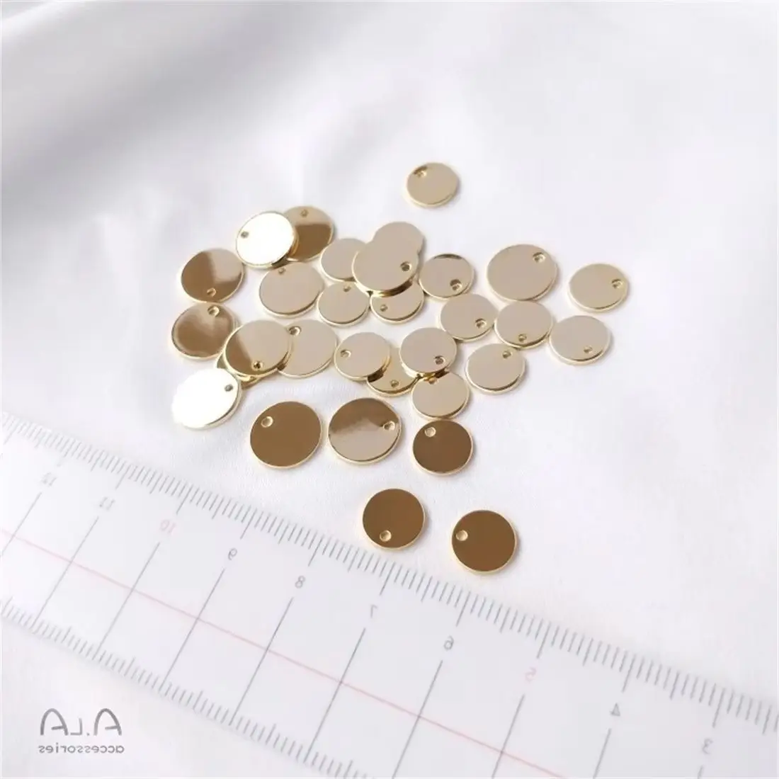 

14k Gold-clad Copper-clad Gold Round Piece Accessories Handmade Earrings Side Holes Single-hole Earrings Hanging Materials E006