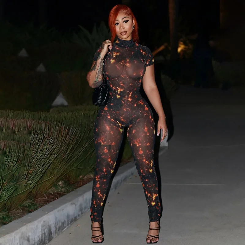 スタイリッシュな女性向け花柄プリントメッシュジャンプスーツ 2025年夏 レディース 半袖 スタンドネック ボディコン バックレス シースルー セクシー オーバーオール