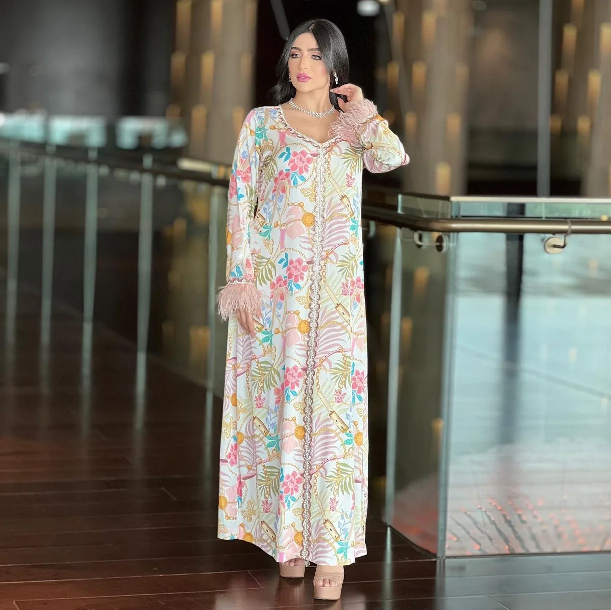 

Uni Dubai V-Neck Feathers Long Sleeve Loose Dress Floral Print Diamonds Moroccan Turkish Islamic Arab Elegant Fashion Dress