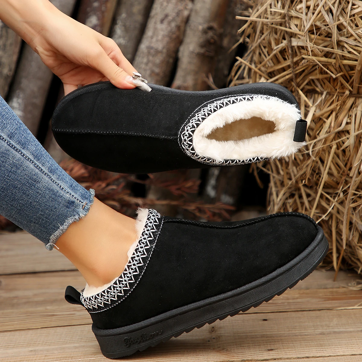 

New Style Fashion Women's Wool Slippers Warm Platform Wool Slippers Women Sheepskin Slippers Plus Size 36-43 Zapatos Mujer