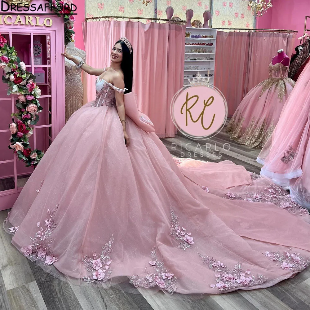 Romantic Pink Off The Shoulder Corset Mexican Quinceanera Dress 2024 Ball Gown Prom Party Gown Appliques Lace Vestido De XV Anos