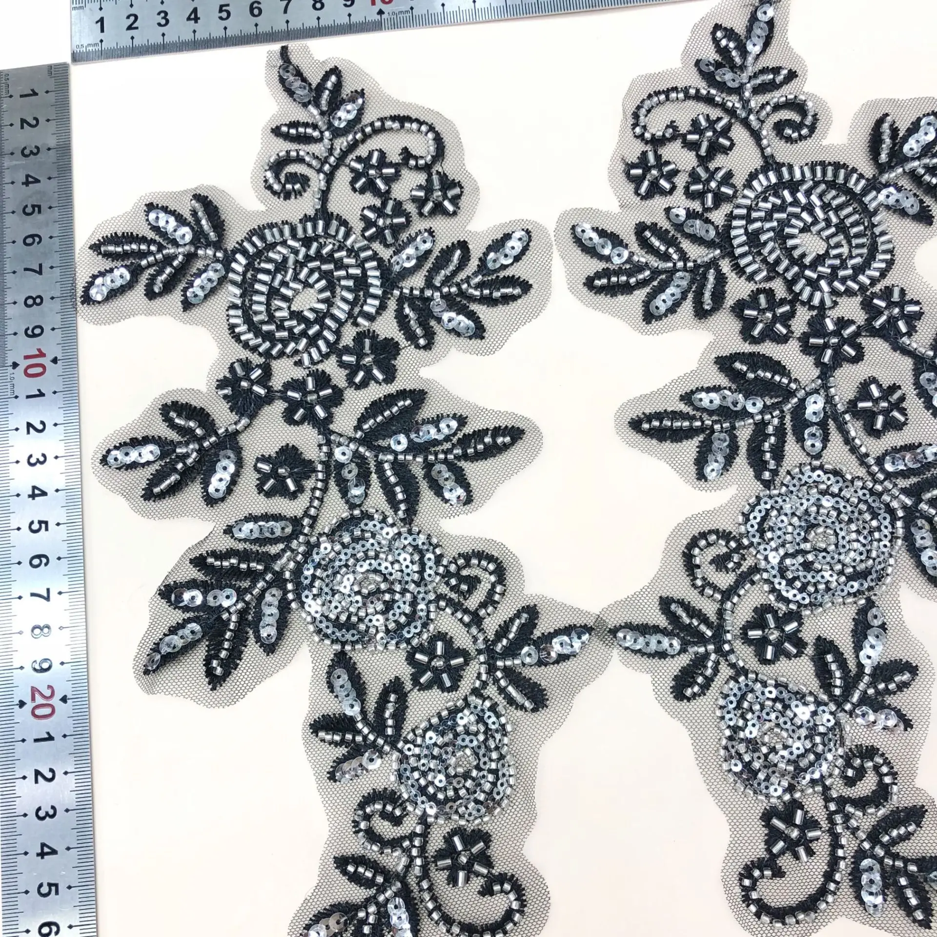 

Heavy Black Beading Heat Floral Appliqued Material Tulle Embroidery Lace Trim Bead Pearl Trims Pattern-Matched