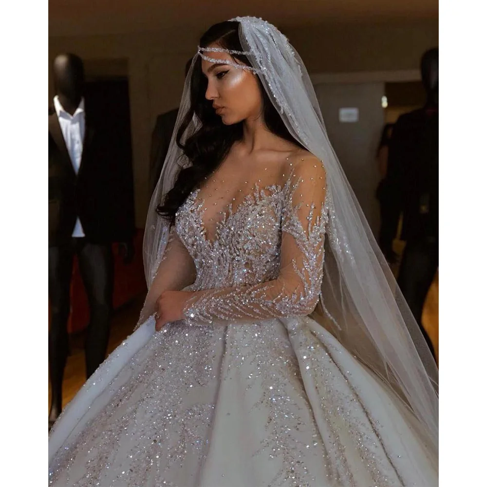 

Exquisite Sweetheart Beading Sequined Wedding Dress White Fashion Long Sleeves Pearls Floor Length Court Train Chic Bride Dress