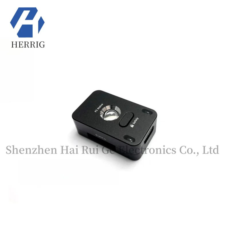 

CUAV USL Expander with Integrated Safety Switch / Buzzer / LED Indicator / Extended USB and C-RTK